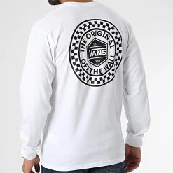 Acheter ⌛ Tee ✔️ Shirt Manches Longues Circle Checker A7S5T Blanc de Vans 🌟