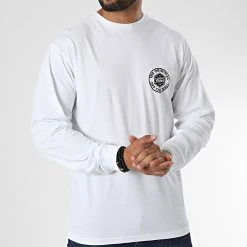 Acheter ⌛ Tee ✔️ Shirt Manches Longues Circle Checker A7S5T Blanc de Vans 🌟 -Mode Chaussure timberland 333713 A7S5T WHT 20220824T160008 03