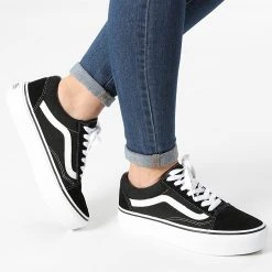 Budget ✨ Baskets Femme Old Skool Platform A3B3UY28 Black White de Vans ✔️ -Mode Chaussure vans 110453 A3B3UY28 BLACK WHITE 20210621T115433 03