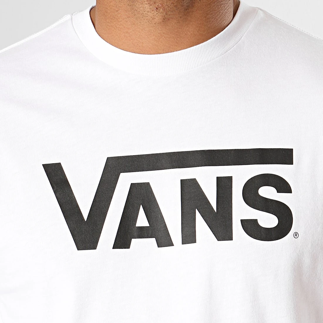 Sortie 👍 Tee Shirt Manches Longues Classic VN000K6HYB2 Blanc Noir de Vans ✔️ 3 Sortie 👍 Tee Shirt Manches Longues Classic VN000K6HYB2 Blanc Noir de Vans ✔️ – Image 3