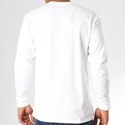 Sortie 👍 Tee Shirt Manches Longues Classic VN000K6HYB2 Blanc Noir de Vans ✔️ 9 Sortie 👍 Tee Shirt Manches Longues Classic VN000K6HYB2 Blanc Noir de Vans ✔️ -Mode Chaussure vans 187814 VN000K6HYB2 WHITE BLACK 20190703T110234 05