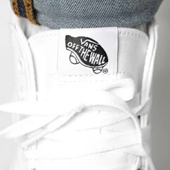 Grosses soldes ❤️ Baskets Montantes Sk8-Hi 00D5IW001 True White de Vans ✔️ -Mode Chaussure vans 226892 00D5IW001 TRUE WHITE 20200820T111948 03