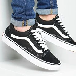 Nouveau ✨ Baskets Old Skool D3HY28 Black White de Vans 🧨