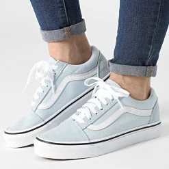 De gros ✔️ Baskets Femme Old Skool A38G1Q6K1 Baby Blue True White de Vans 🎉