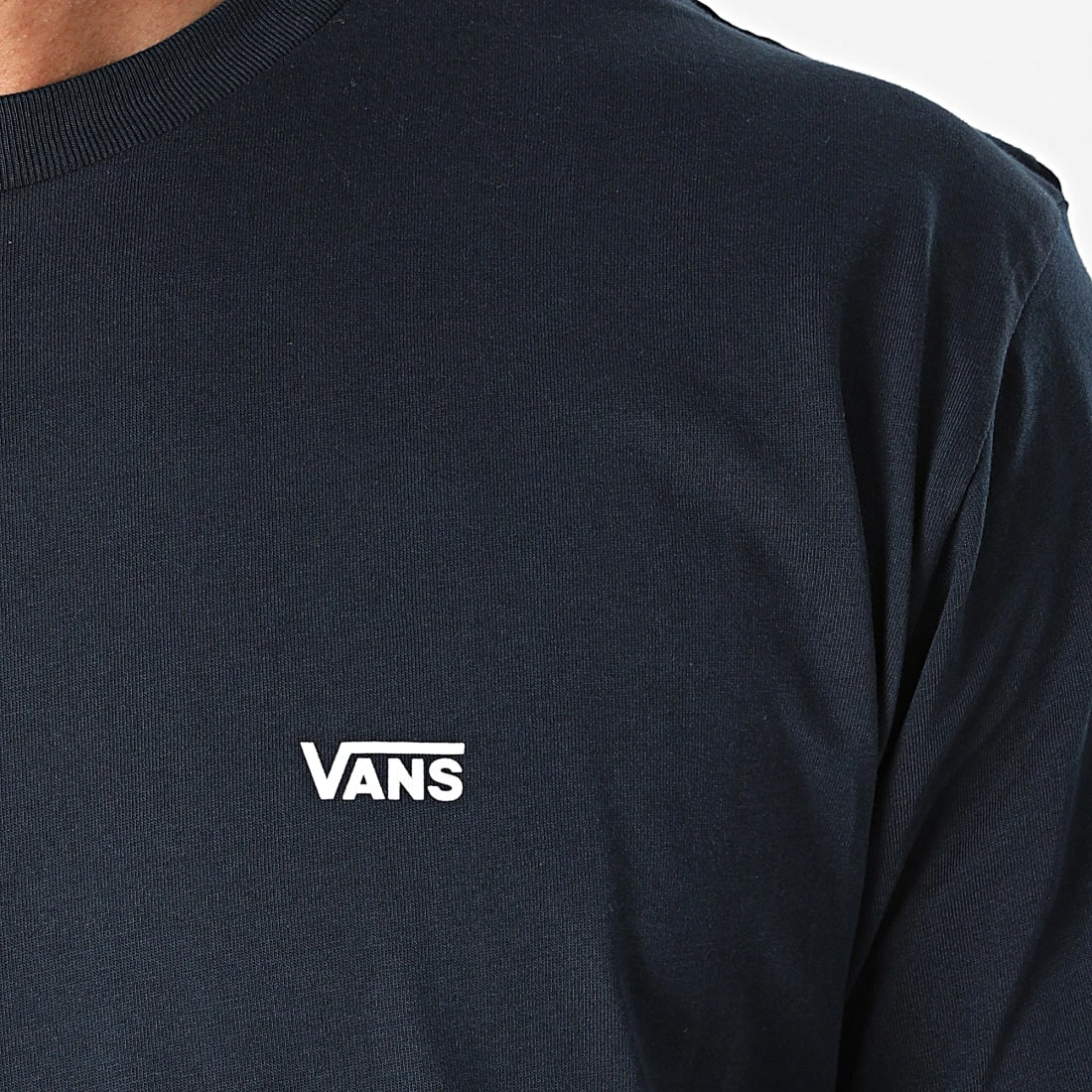 Coupon ❤️ Tee Shirt Left Chest Logo A3CZE Bleu Marine de Vans 👏 2 Coupon ❤️ Tee Shirt Left Chest Logo A3CZE Bleu Marine de Vans 👏 – Image 2