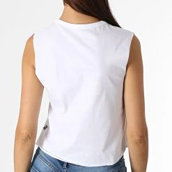 Tout neuf ✔️ Tee 🥰 Shirt Crop Femme Sans Manches Junior V Center A5I7E Blanc de Vans 🛒 -Mode Chaussure vans 271321 VN0A5I7E WHT 20210625T164630 04