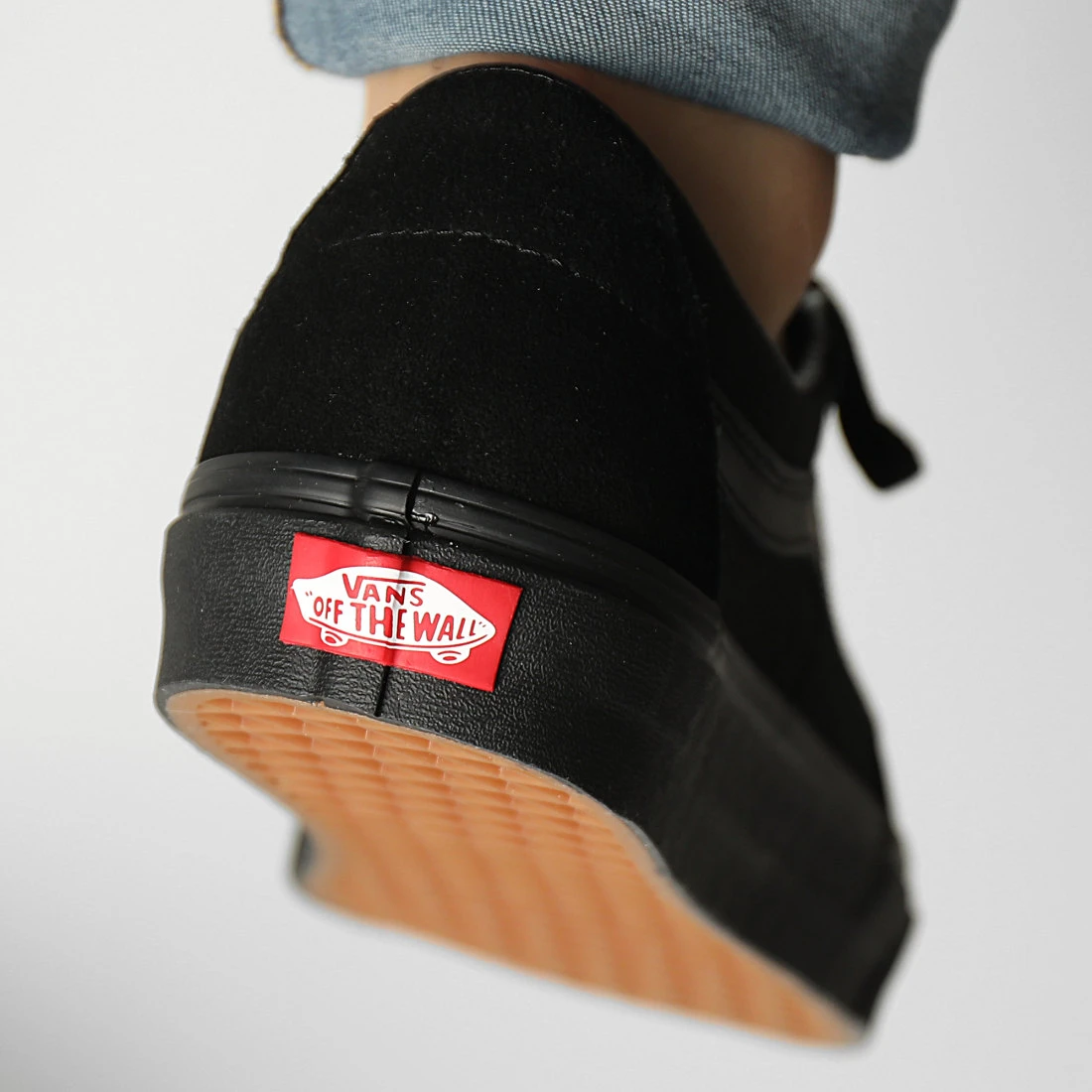 Sortie 🌟 Baskets Sk8-Low 4UUKENR Black Black de Vans ✔️ 4 Sortie 🌟 Baskets Sk8-Low 4UUKENR Black Black de Vans ✔️ – Image 4