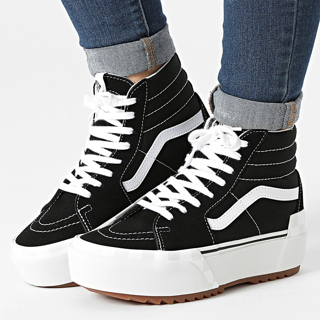 De gros 🎉 Baskets Femme Sk8-Hi Stacked BTW5Z Suede Canvas Black White de Vans 😉 1 De gros 🎉 Baskets Femme Sk8-Hi Stacked BTW5Z Suede Canvas Black White de Vans 😉