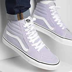 Offres ✨ Baskets Sk8 Hi A5JMJARO1 Languid Lavender True White de Vans 🌟