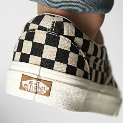 De gros ⭐ Baskets Classic Slip-On A5JMH705 Eco Theory Checkerboard de Vans 🤩 -Mode Chaussure vans 322071 A5JMH7051 20220610T162725 04