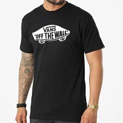 Budget 😉 Tee Shirt On The Wall Classic Noir de Vans 🤩
