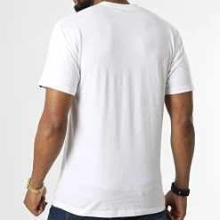 De gros 😉 Tee 🎉 Shirt Classic Easy Box Blanc de Vans ❤️ -Mode Chaussure vans 324162 A5E81 SVI 20220620T155208 04