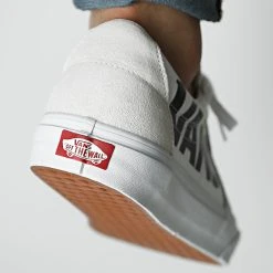 Les meilleures critiques de ✔️ Baskets Sk8 Low 4BVNYB2 Hi-Def White Black de Vans 🎉 7 Les meilleures critiques de ✔️ Baskets Sk8 Low 4BVNYB2 Hi-Def White Black de Vans 🎉 -Mode Chaussure vans 327401 A4BVNYB21 20220708T155900 04