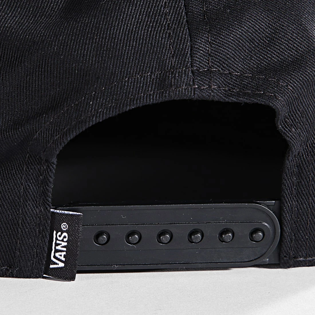 Remise ✔️ Casquette Snapback Allover Noir Floral de Vans 😀 3 Remise ✔️ Casquette Snapback Allover Noir Floral de Vans 😀 – Image 3