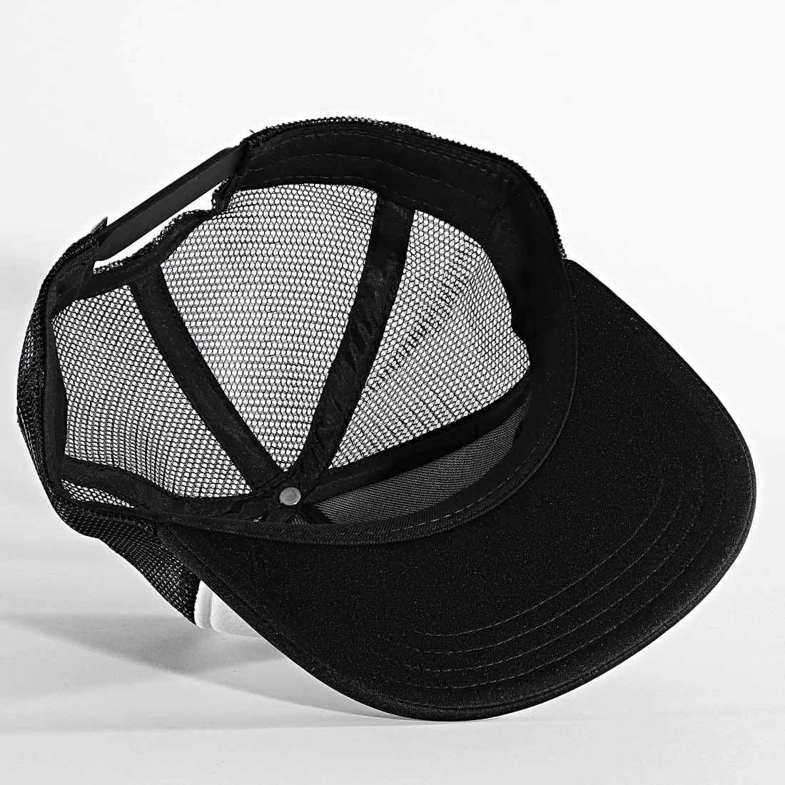 Budget 🥰 Casquette Trucker Classic Patch Noir Blanc de Vans ⭐ 4 Budget 🥰 Casquette Trucker Classic Patch Noir Blanc de Vans ⭐ – Image 4