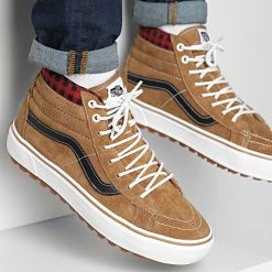Budget 🥰 Baskets Sk8 Hi MTE 5HZYY49 Plaid Brown Black de Vans 🔥