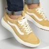 Meilleur prix 👏 Baskets Ultrarange Exo A4UWMBAE1 Mustard Gold de Vans 👍
