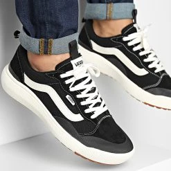 Tout neuf ✨ Baskets Ultrarange Exo A4UWM1KP1 Black Marshmallow de Vans 😀