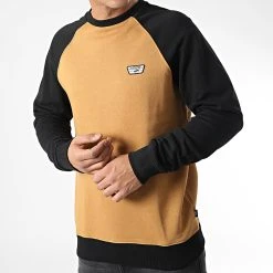 Tout neuf ⭐ Sweat Crewneck Rutland III Camel de Vans ❤️ -Mode Chaussure vans 344834 A3HQ4 BN9 20221027T160102 03