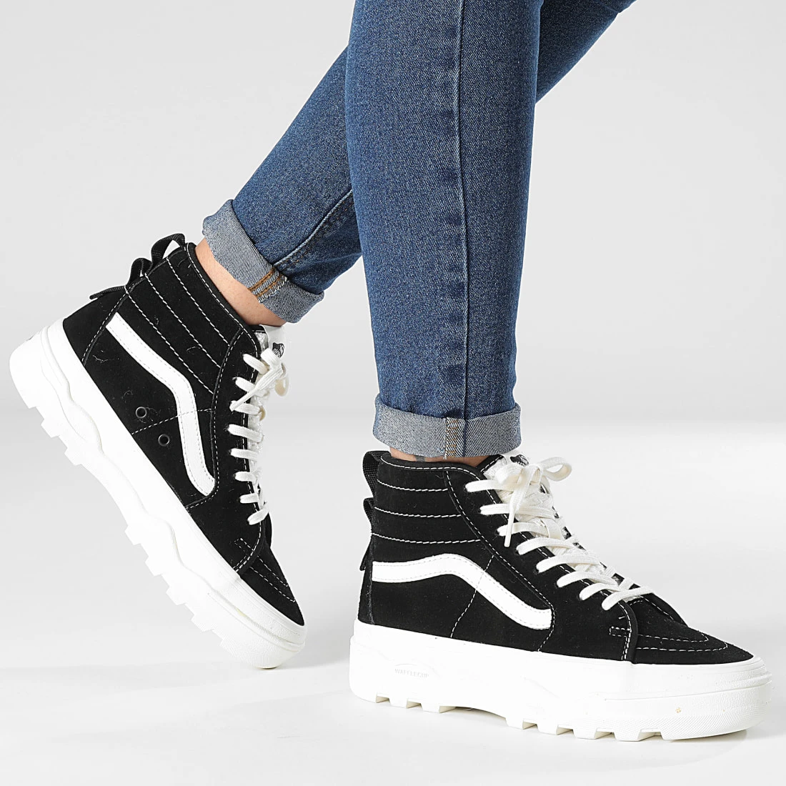 Les meilleures critiques de ✔️ Baskets Femme Sentry Sk8 Hi 4BVWBLK Sherpa Suede Black de Vans ✔️ 3 Les meilleures critiques de ✔️ Baskets Femme Sentry Sk8 Hi 4BVWBLK Sherpa Suede Black de Vans ✔️ – Image 3